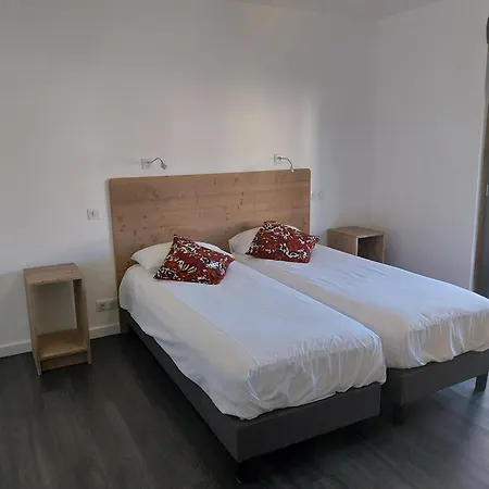 Logis Restaurant Cruzel 2*